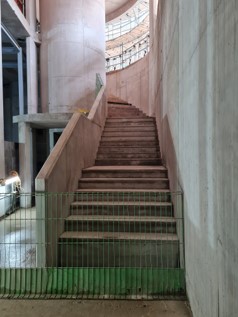 Internal stairs within Main Quad