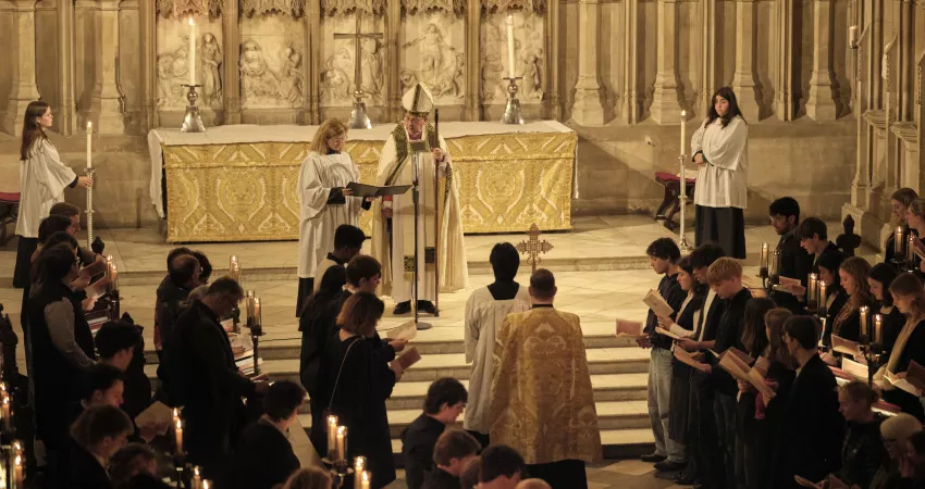 Bishop at Commemoration Service